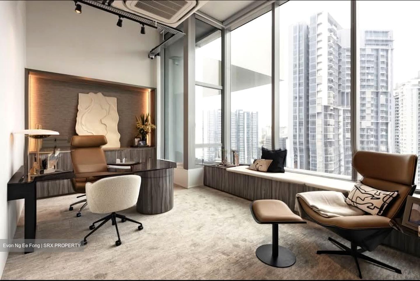 Arc 380 (D8), Office #575750331